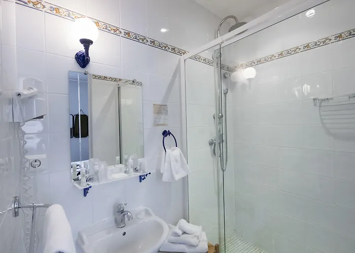 L'instant Sevigne 3* Grignan