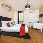 Hotel L'instant Sevigne 3*