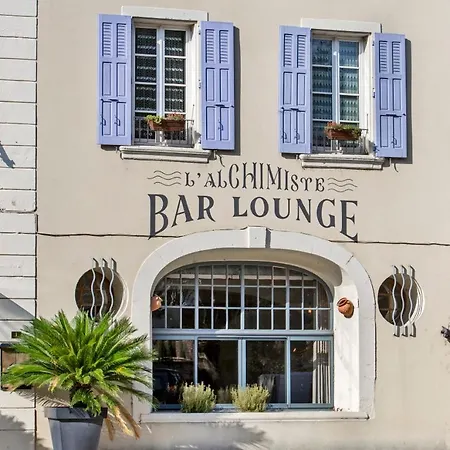 L'instant Sevigne 3*