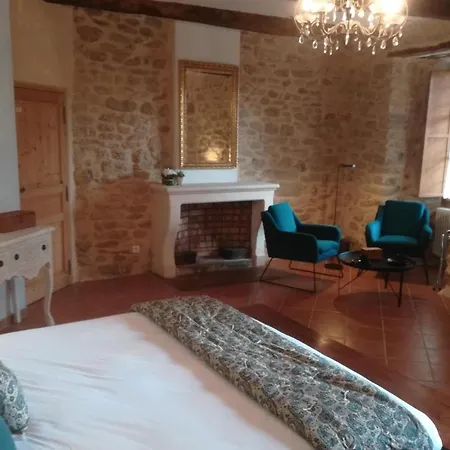 L'instant Sevigne 3*