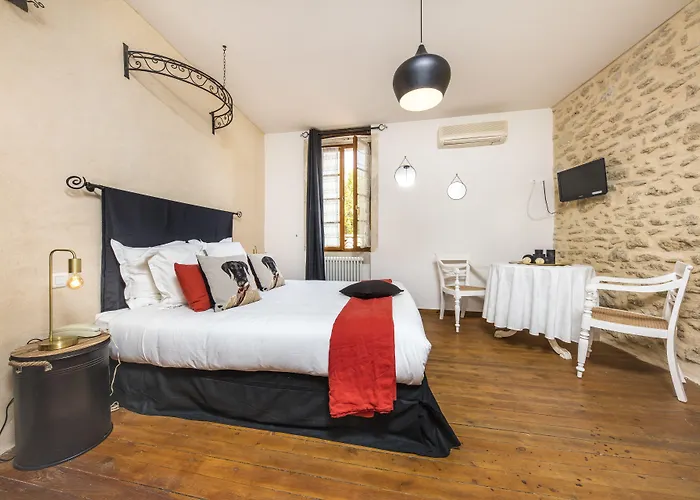 Hotel L'instant Sevigne 3*